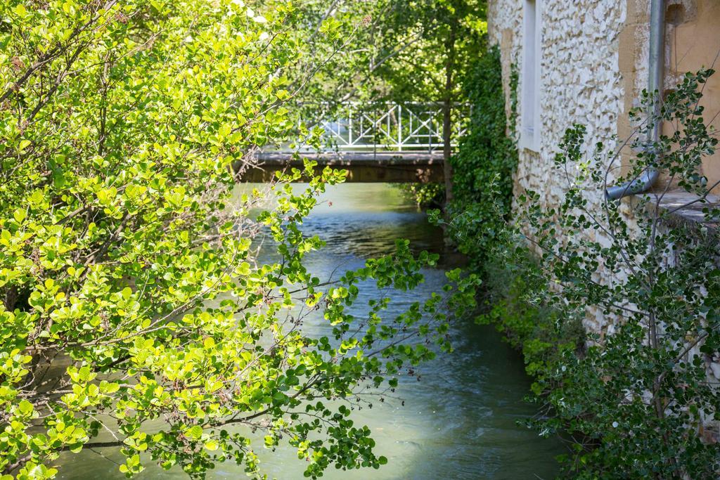 Domaine De Blanche Fleur Hotel Chateauneuf-de-Gadagne Luaran gambar